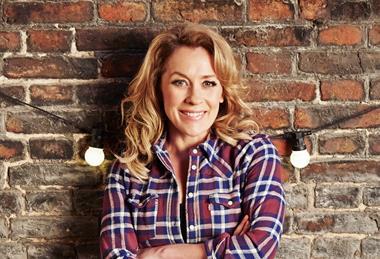 Sarah Beeny_cropped