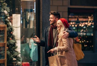 Seven clever ways to avoid overspending this Christmas