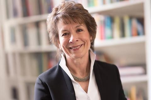 lesley-regan-headshot-expanded